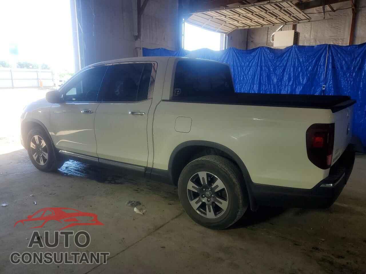 HONDA RIDGELINE 2018 - 5FPYK3F77JB017939