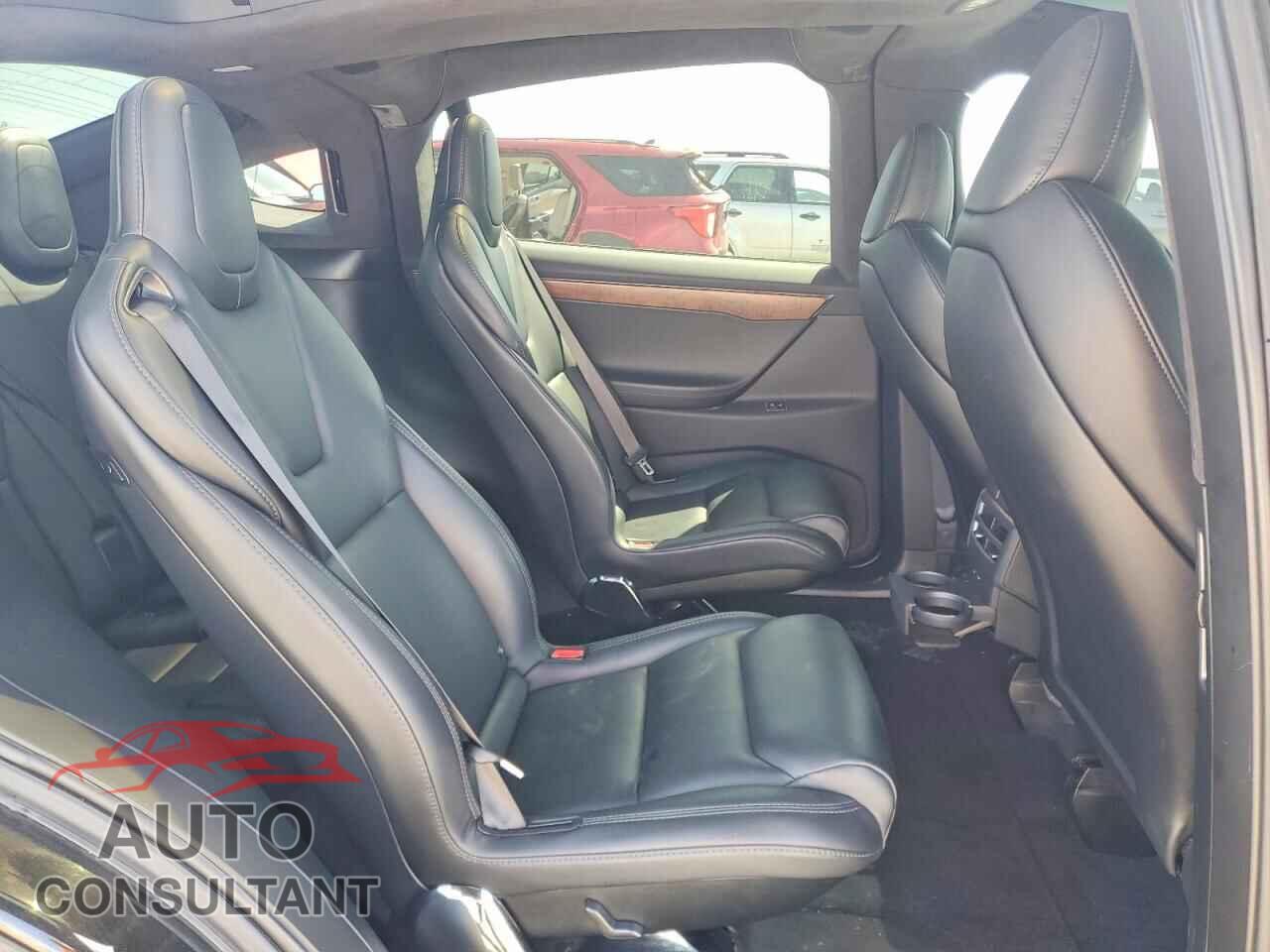 TESLA MODEL X 2020 - 5YJXCBE26LF236251