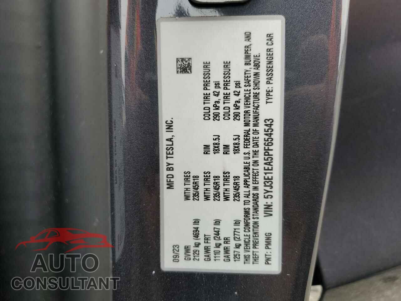 TESLA MODEL 3 2023 - 5YJ3E1EA5PF654543