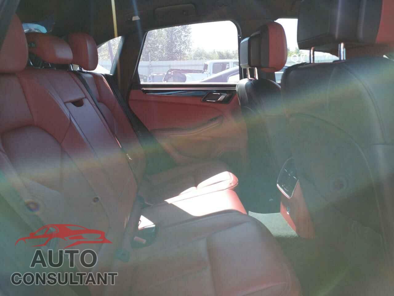 PORSCHE MACAN 2016 - WP1AB2A57GLB42597