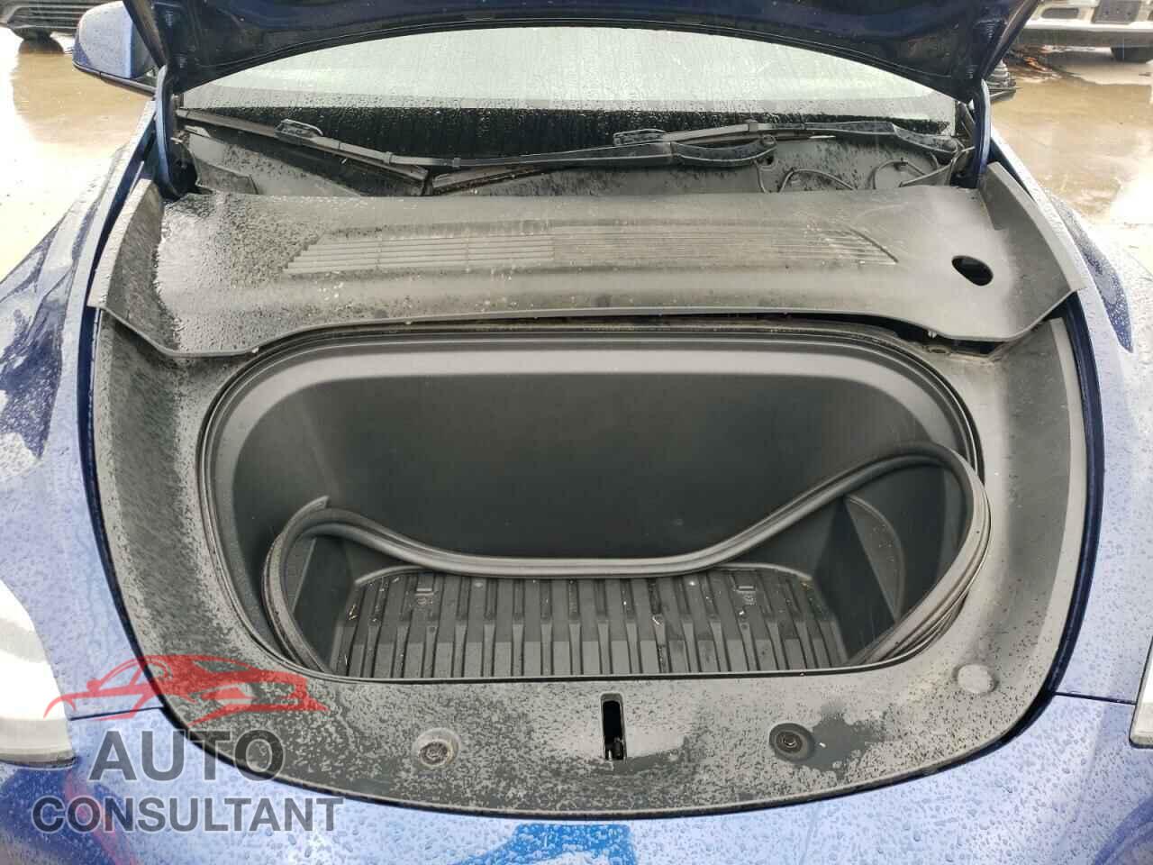 TESLA MODEL Y 2021 - 5YJYGDEEXMF185370