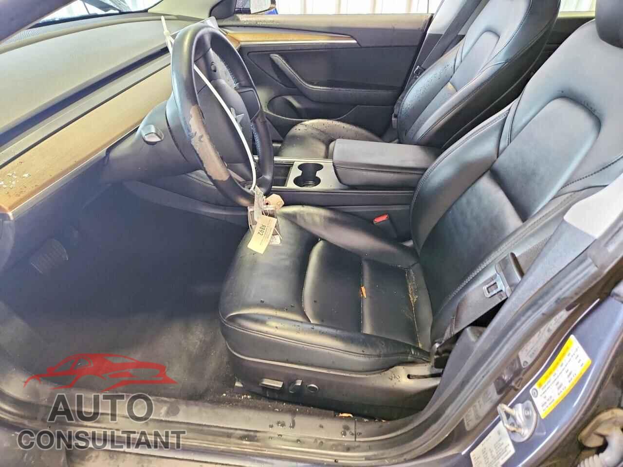 TESLA MODEL 3 2022 - 5YJ3E1EA5NF372111