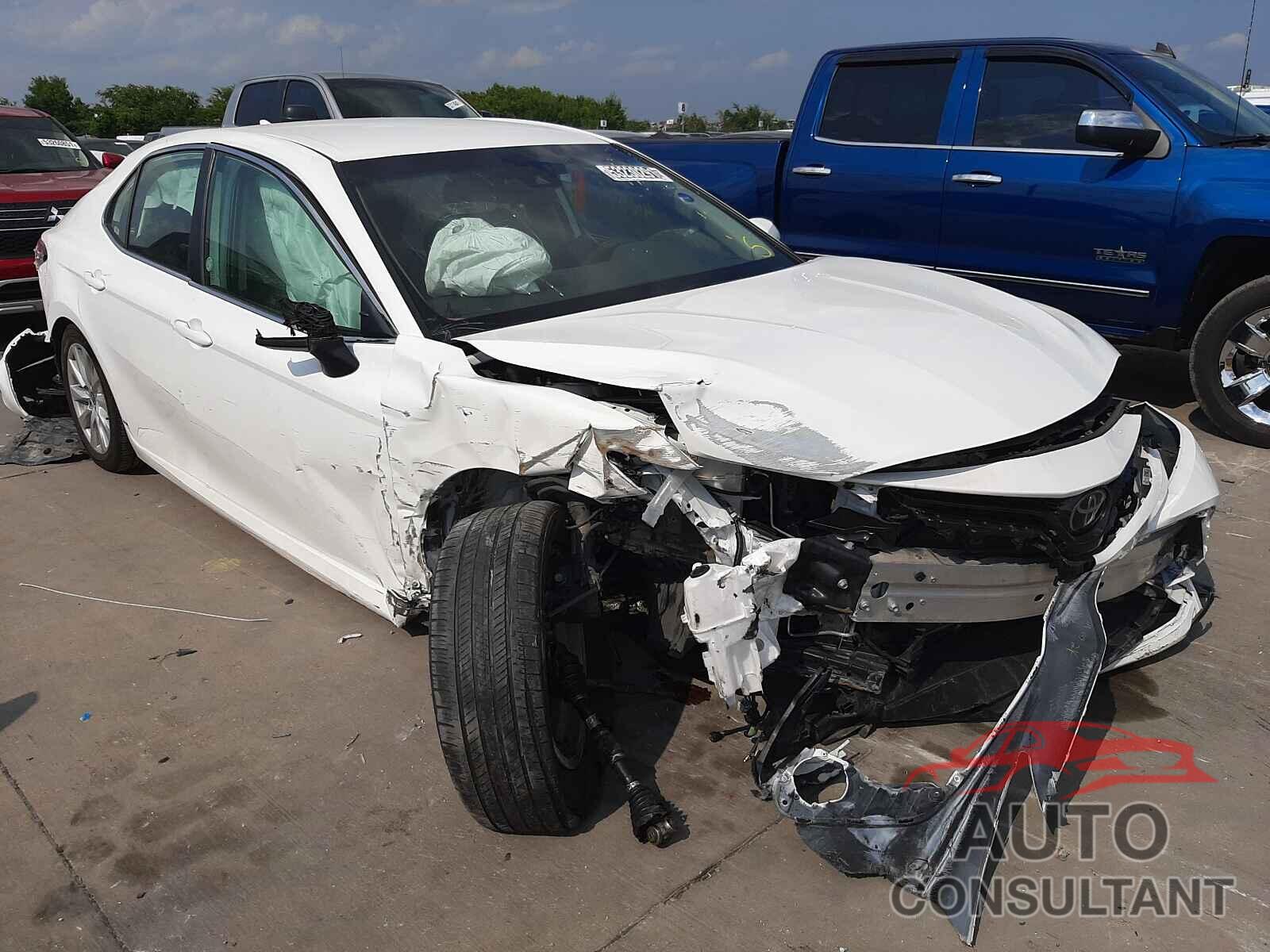 TOYOTA CAMRY 2020 - 4T1C11AK7LU358835