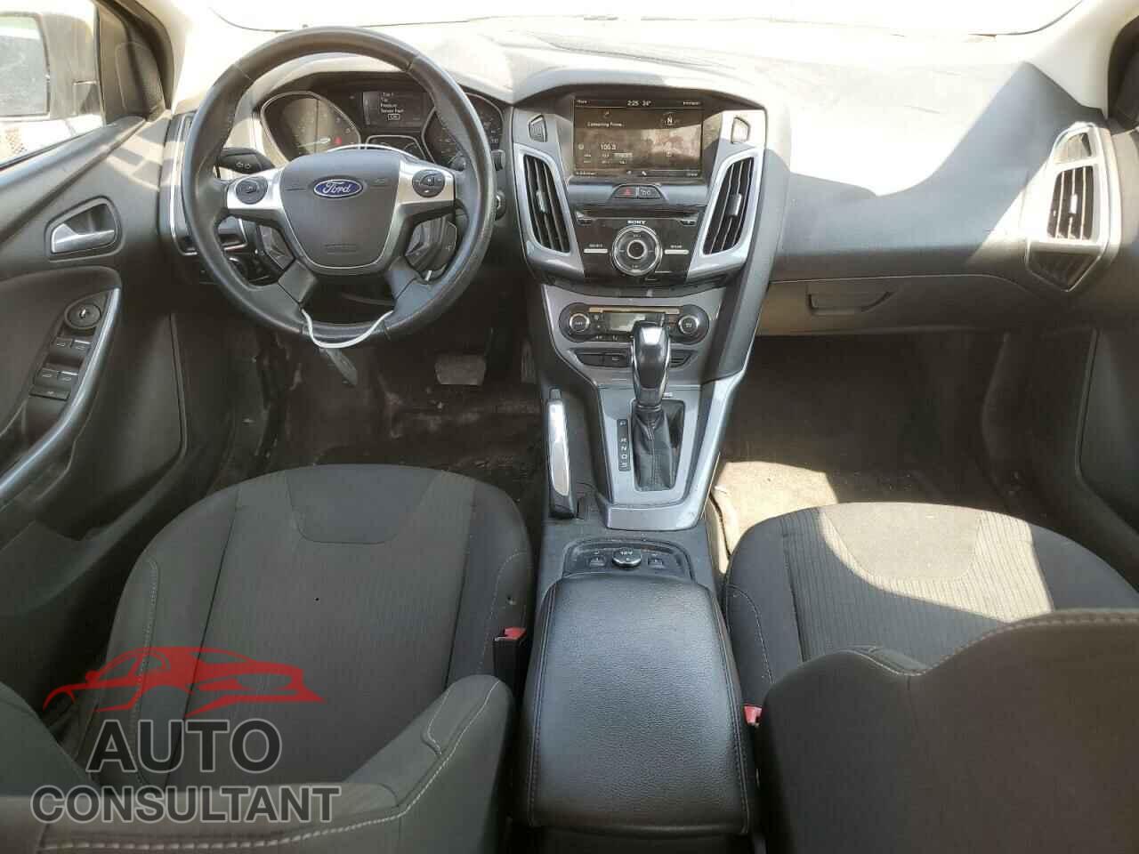 FORD FOCUS 2012 - 1FAHP3J22CL158168