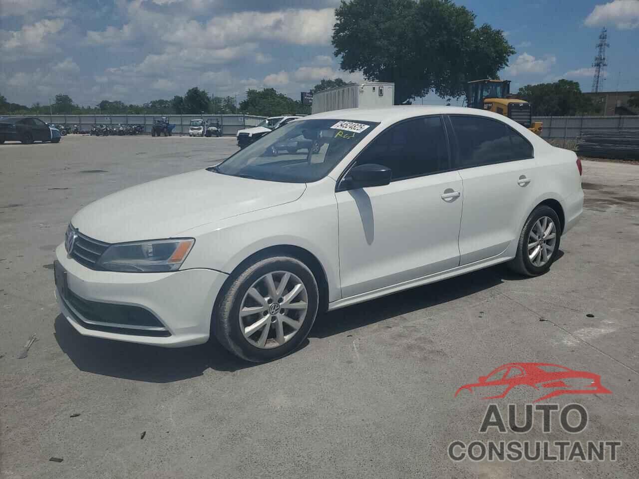 VOLKSWAGEN JETTA 2015 - 3VWD17AJ4FM283052