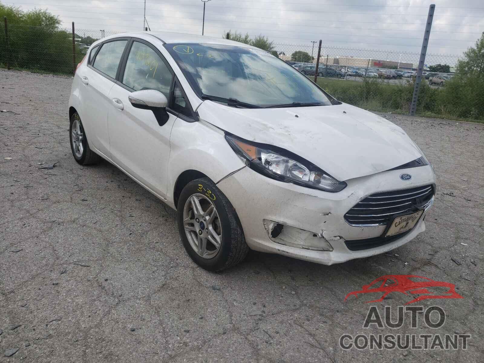 FORD FIESTA 2018 - 3FADP4EJ7JM143893