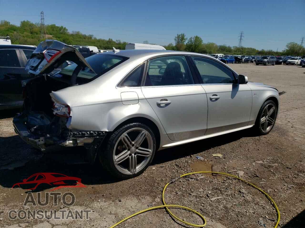 AUDI A4 2014 - WAUBFAFL3EN032902