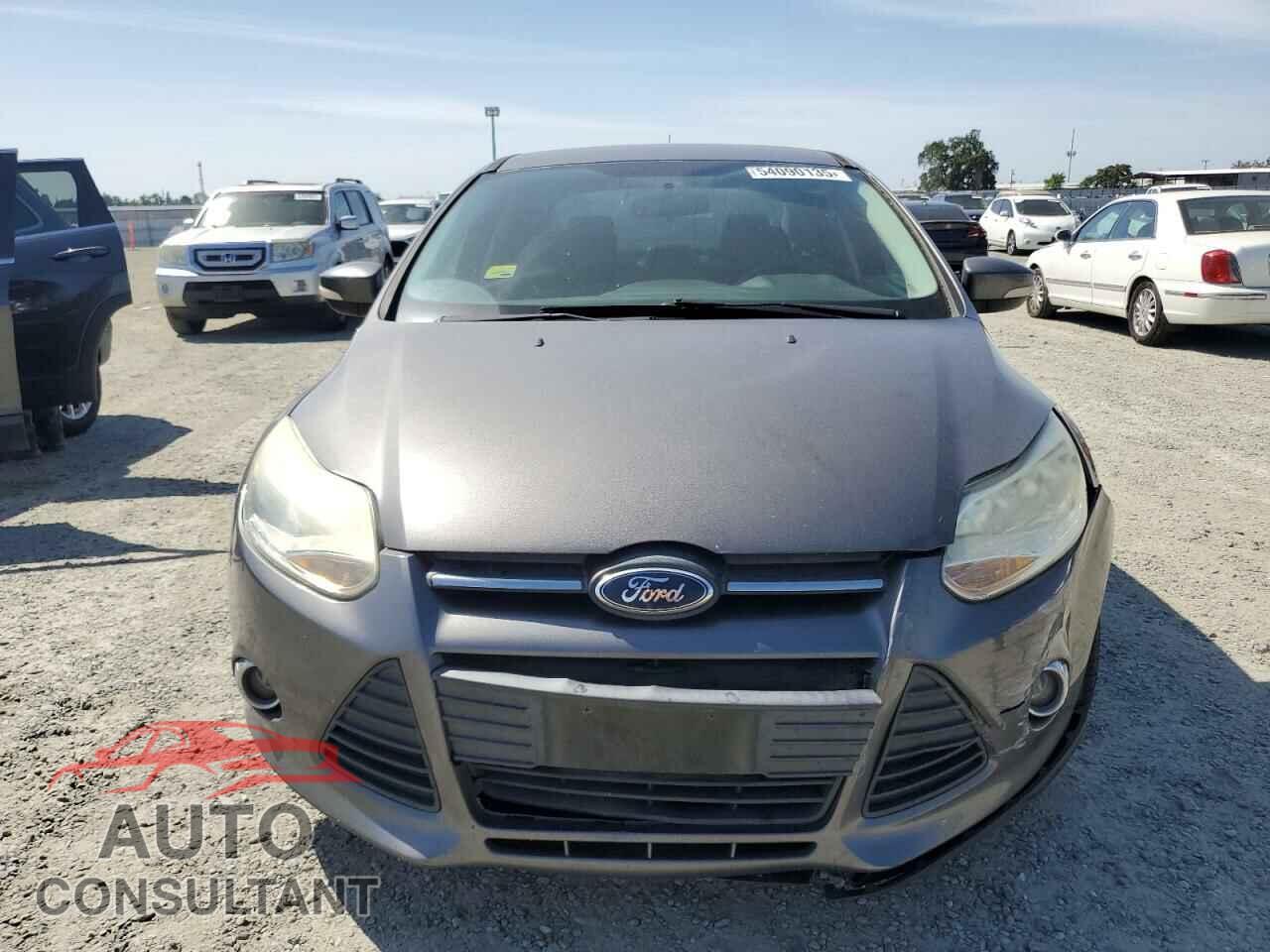 FORD FOCUS 2014 - 1FADP3F21EL219486