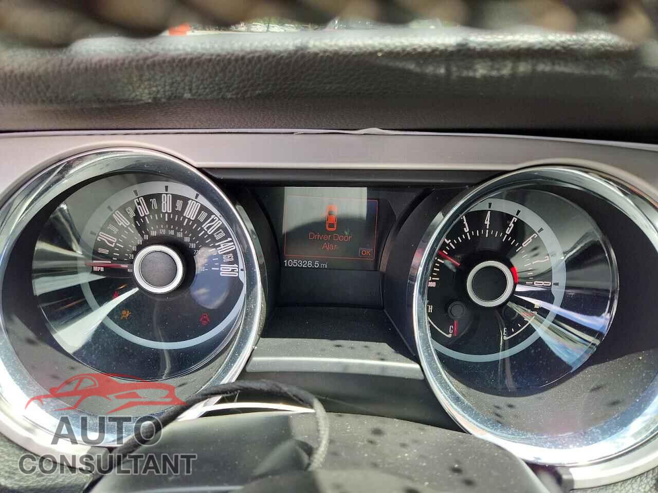 FORD MUSTANG 2013 - 1ZVBP8AM4D5273341