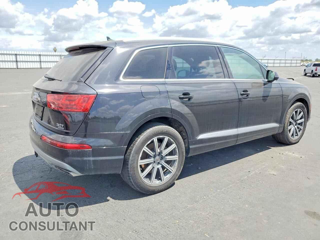 AUDI Q7 2017 - WA1LAAF75HD013409