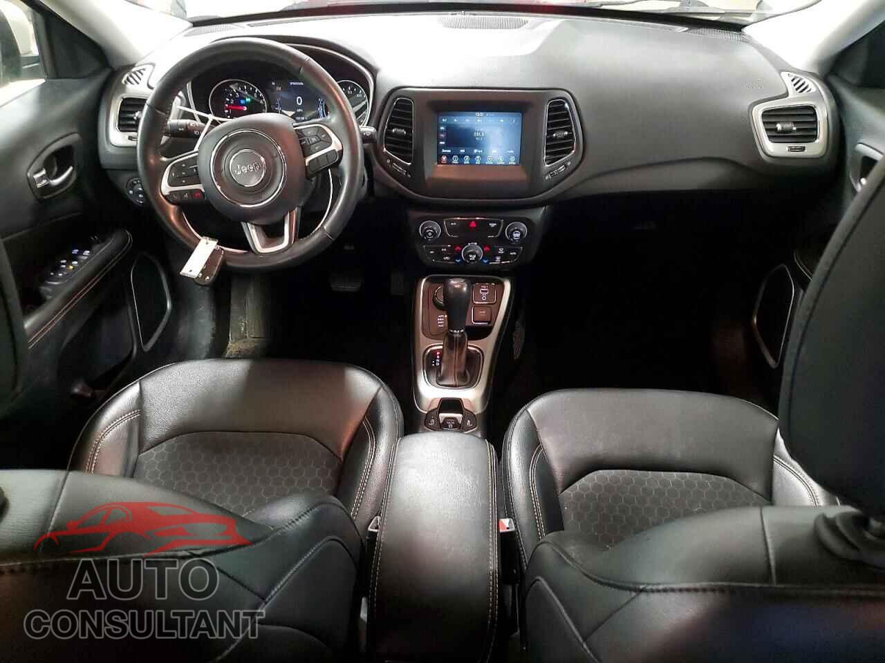 JEEP COMPASS 2019 - 3C4NJDBB0KT678357