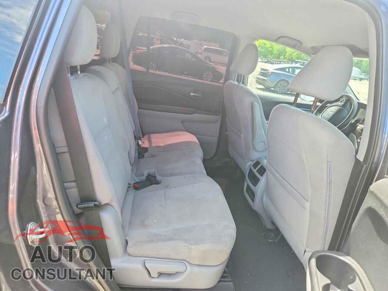 HONDA PILOT 2017 - 5FNYF6H36HB093476