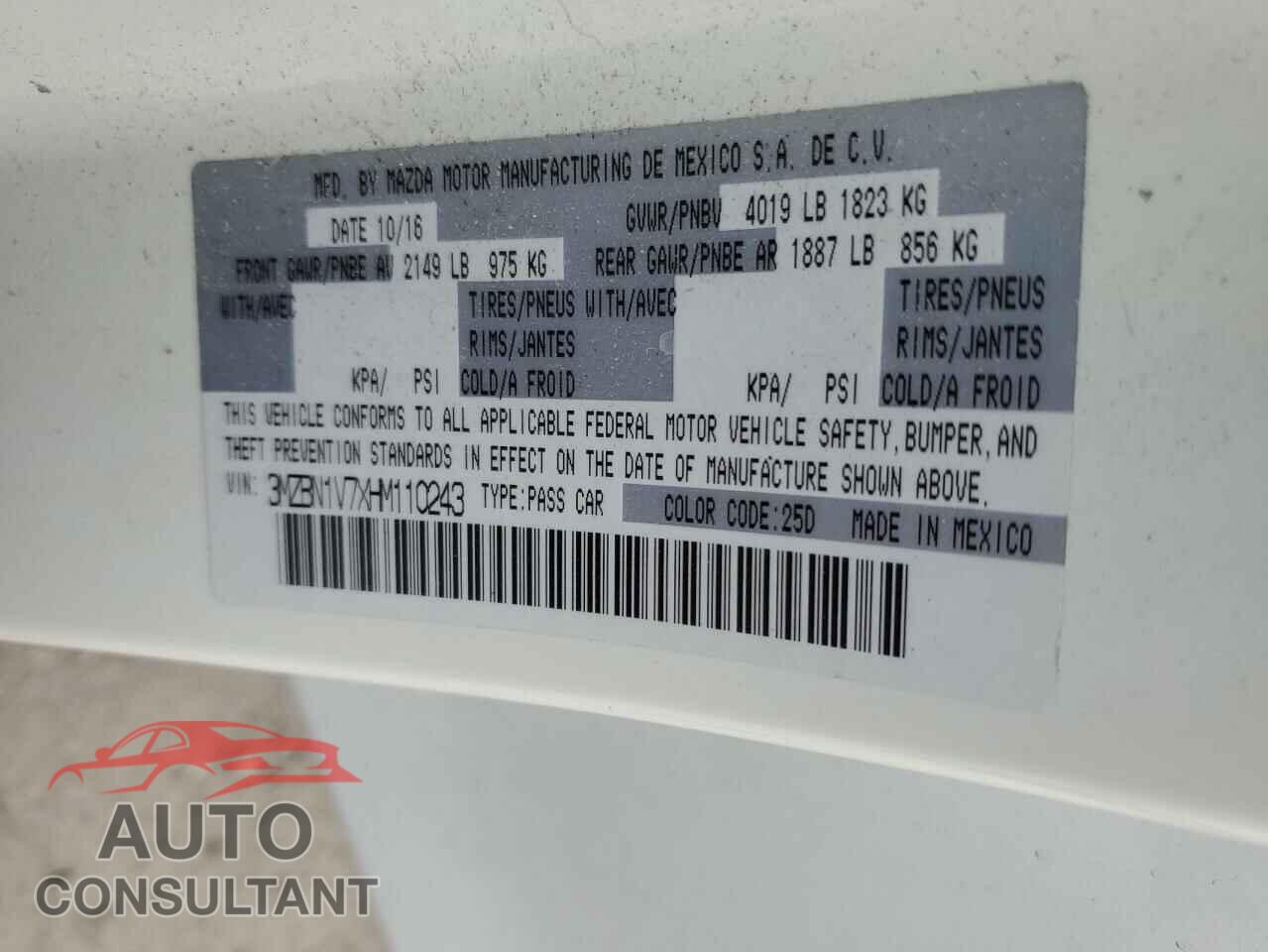 MAZDA 3 2017 - 3MZBN1V7XHM110243