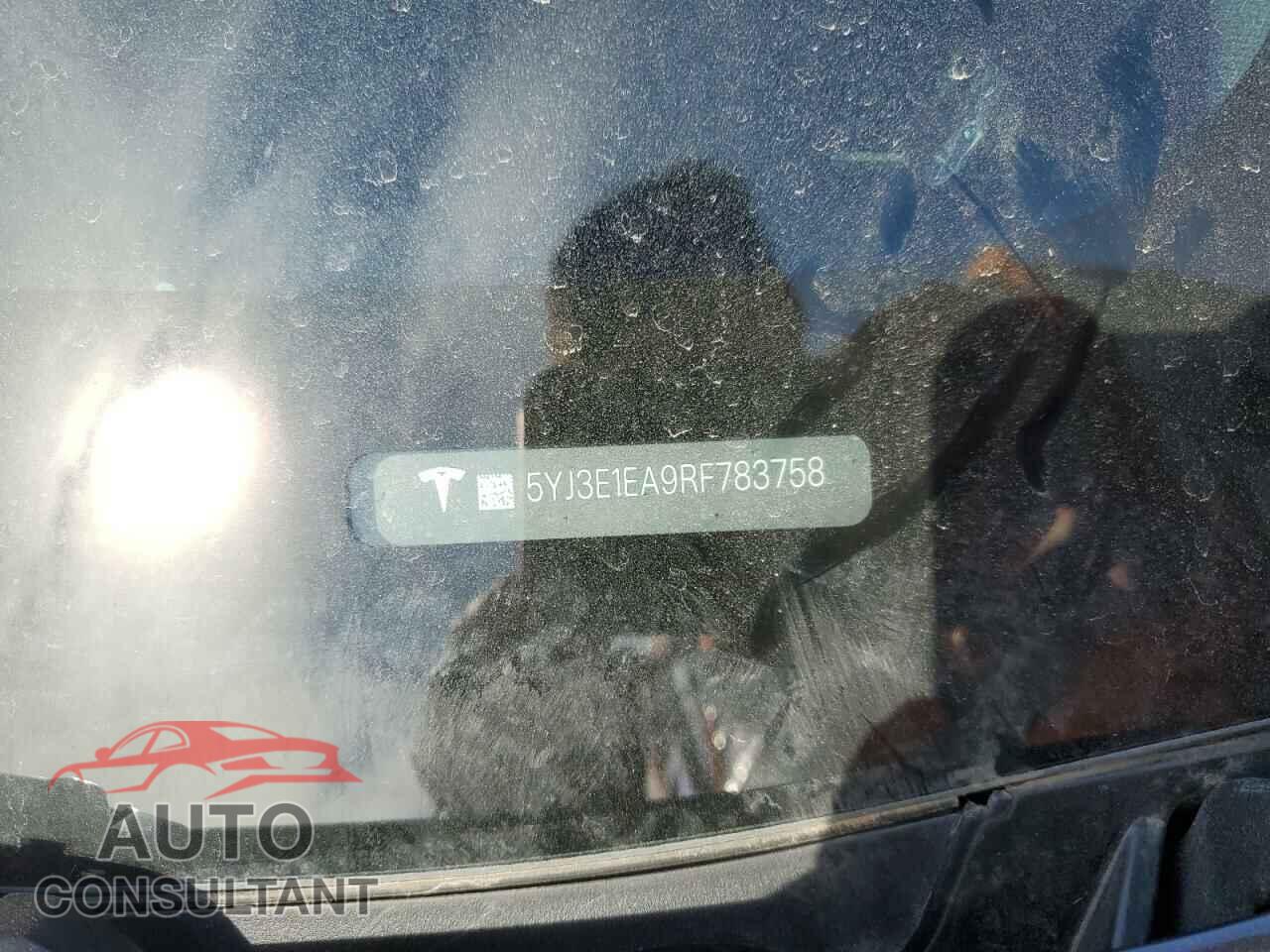 TESLA MODEL 3 2024 - 5YJ3E1EA9RF783758