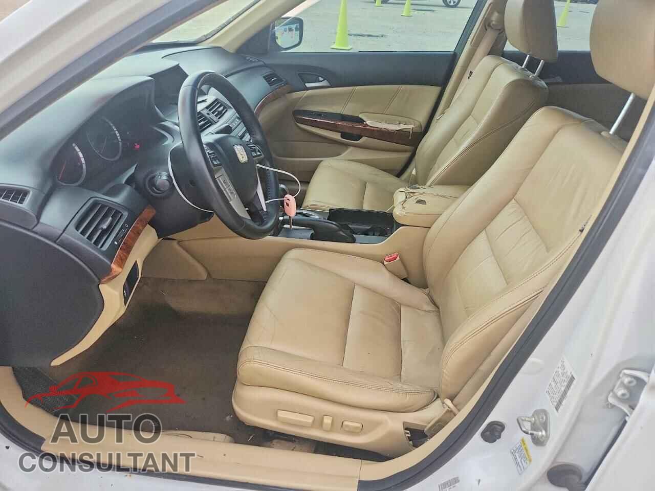 HONDA ACCORD 2012 - 1HGCP3F86CA028568