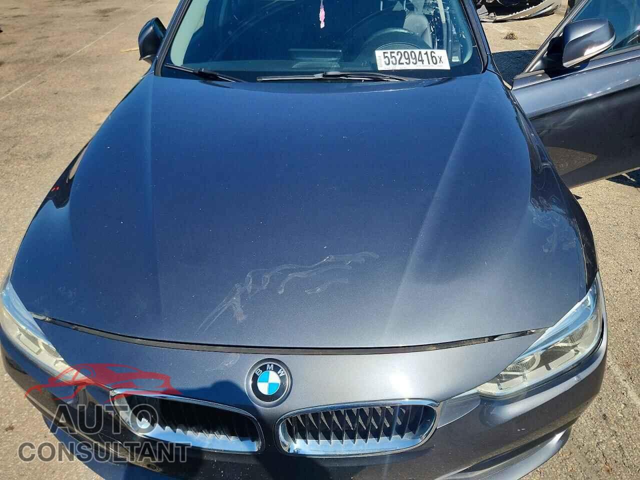 BMW 3 SERIES 2018 - WBA8A3C59JA492268