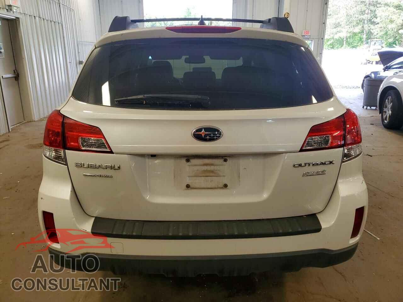 SUBARU OUTBACK 2014 - 4S4BRBDC2E3317150