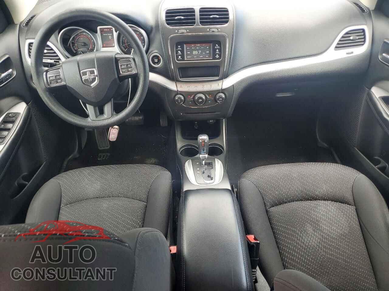DODGE JOURNEY 2017 - 3C4PDCBG7HT510651