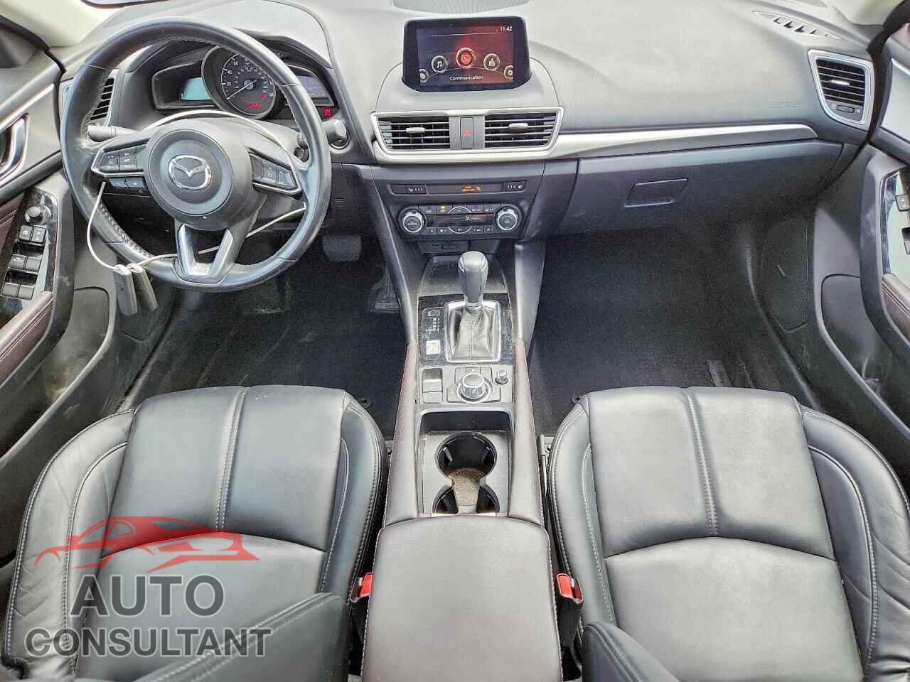 MAZDA 3 2018 - 3MZBN1V36JM189221