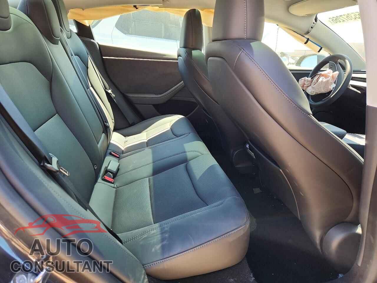TESLA MODEL 3 2024 - 5YJ3E1EB9RF794722
