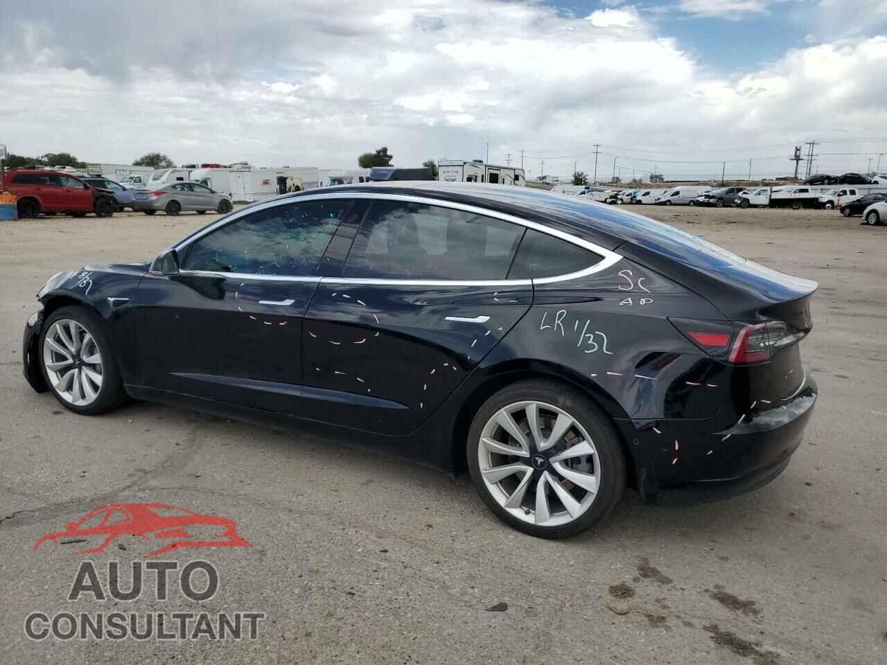 TESLA MODEL 3 2018 - 5YJ3E1EB1JF151172