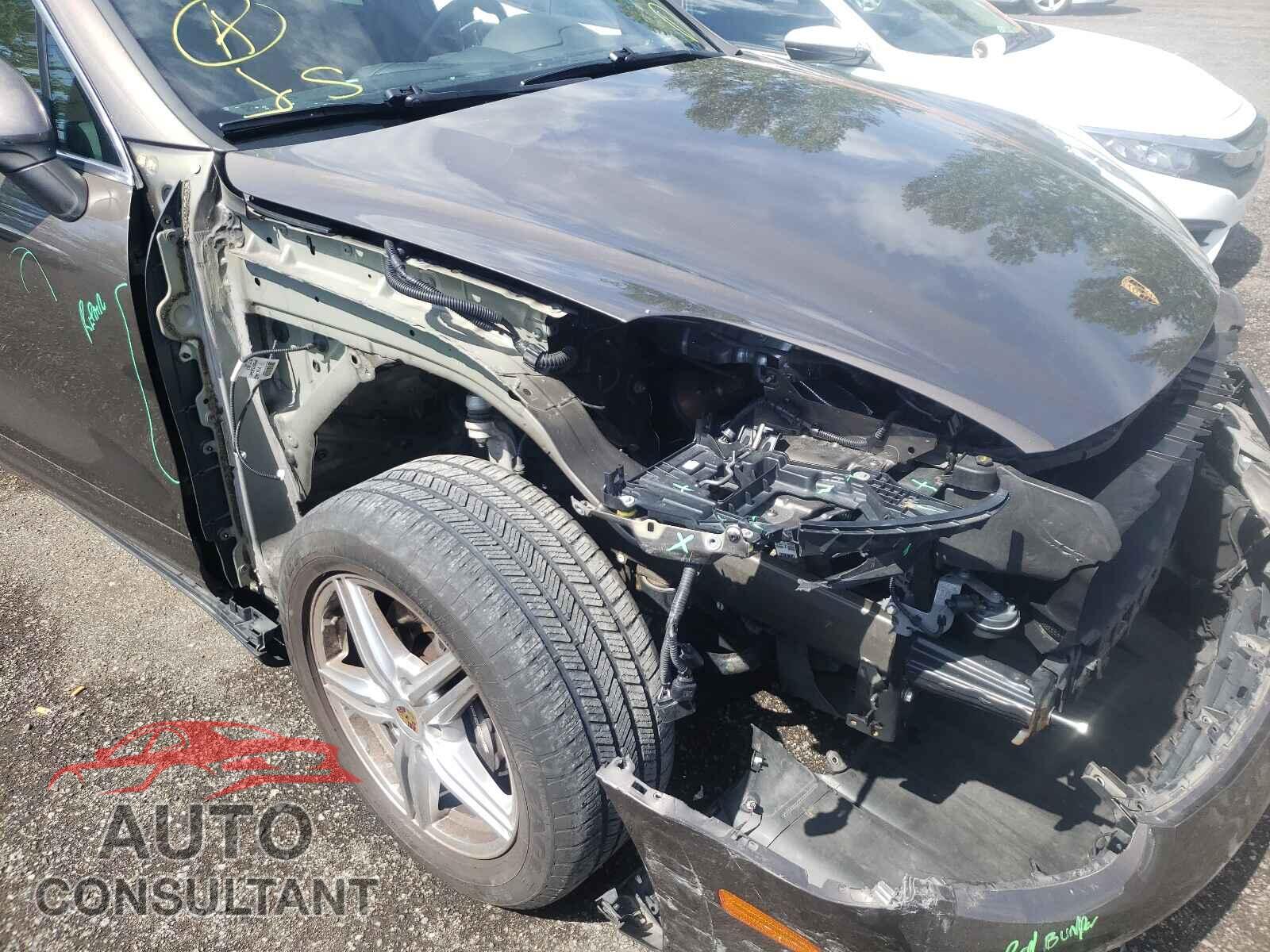 PORSCHE CAYENNE 2016 - WP1AA2A29GKA14487