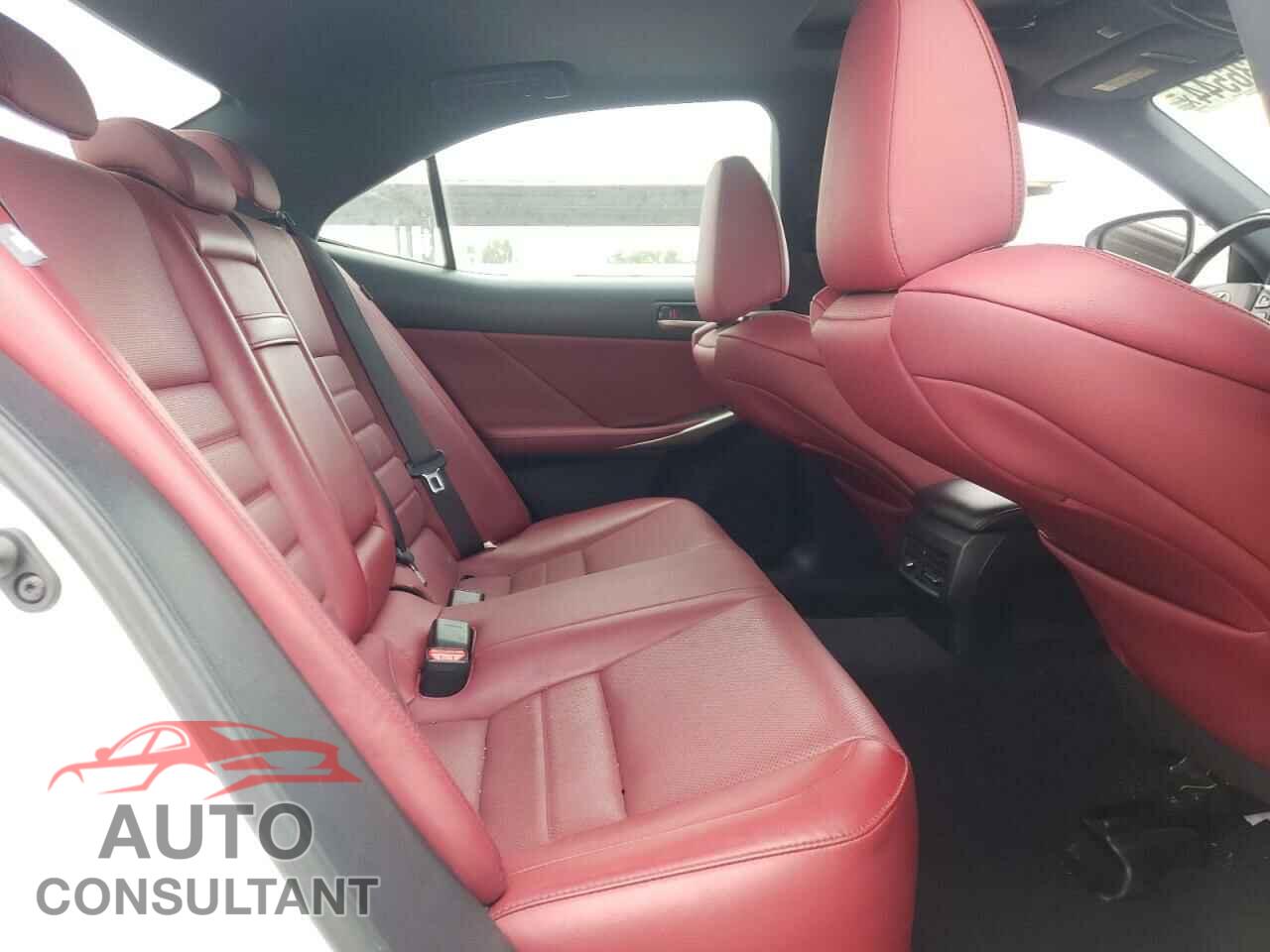 LEXUS IS 2018 - JTHBA1D2XJ5081681
