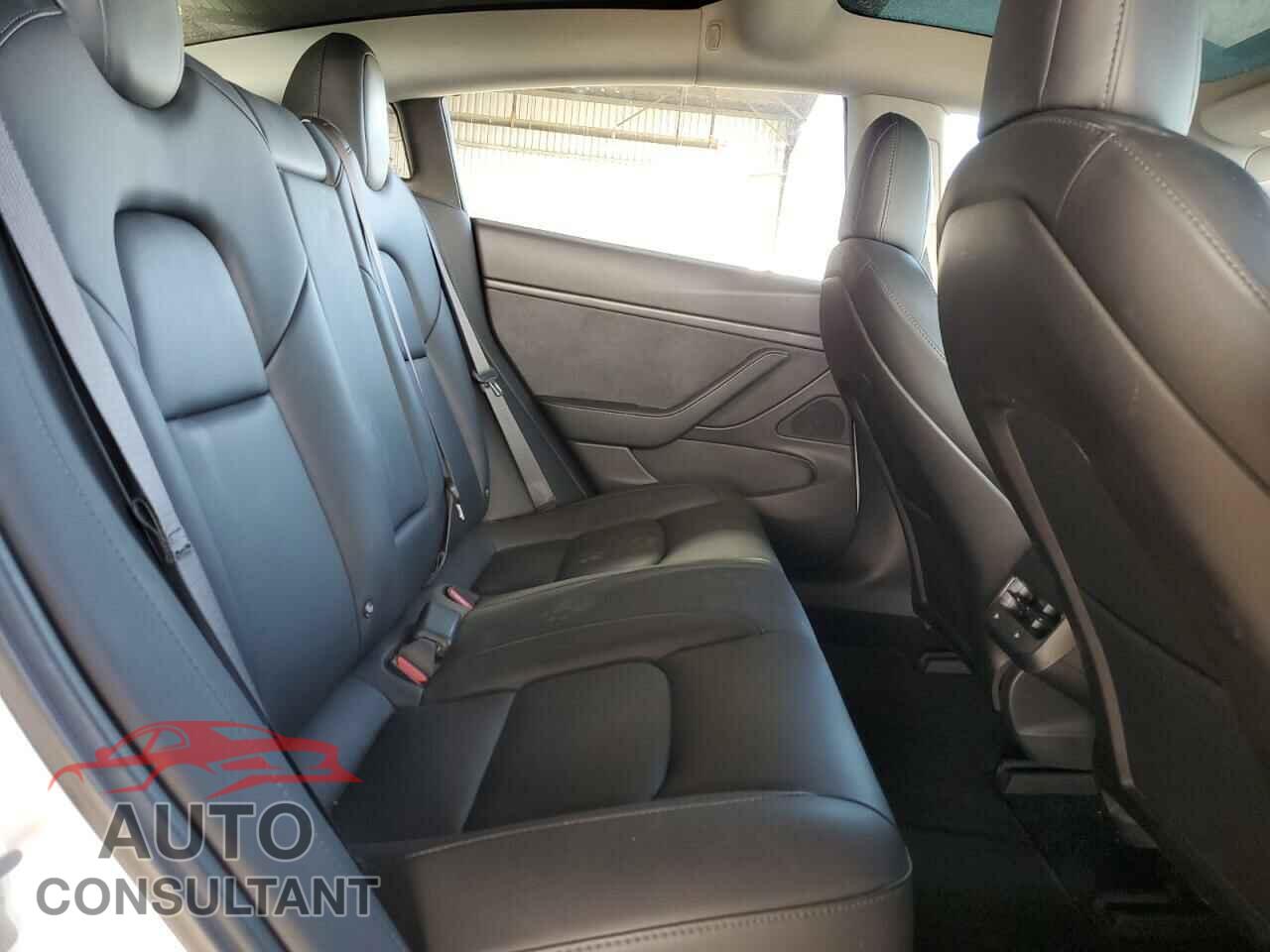 TESLA MODEL 3 2018 - 5YJ3E1EA8JF161706