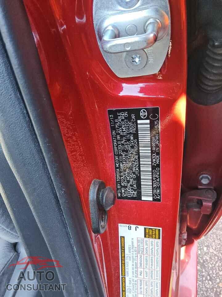 TOYOTA PRIUS 2014 - JTDKN3DU4E1765626