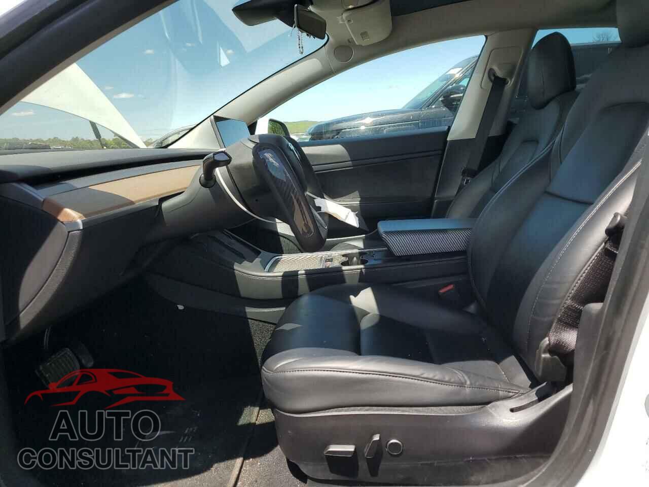 TESLA MODEL 3 2021 - 5YJ3E1EA8MF857843