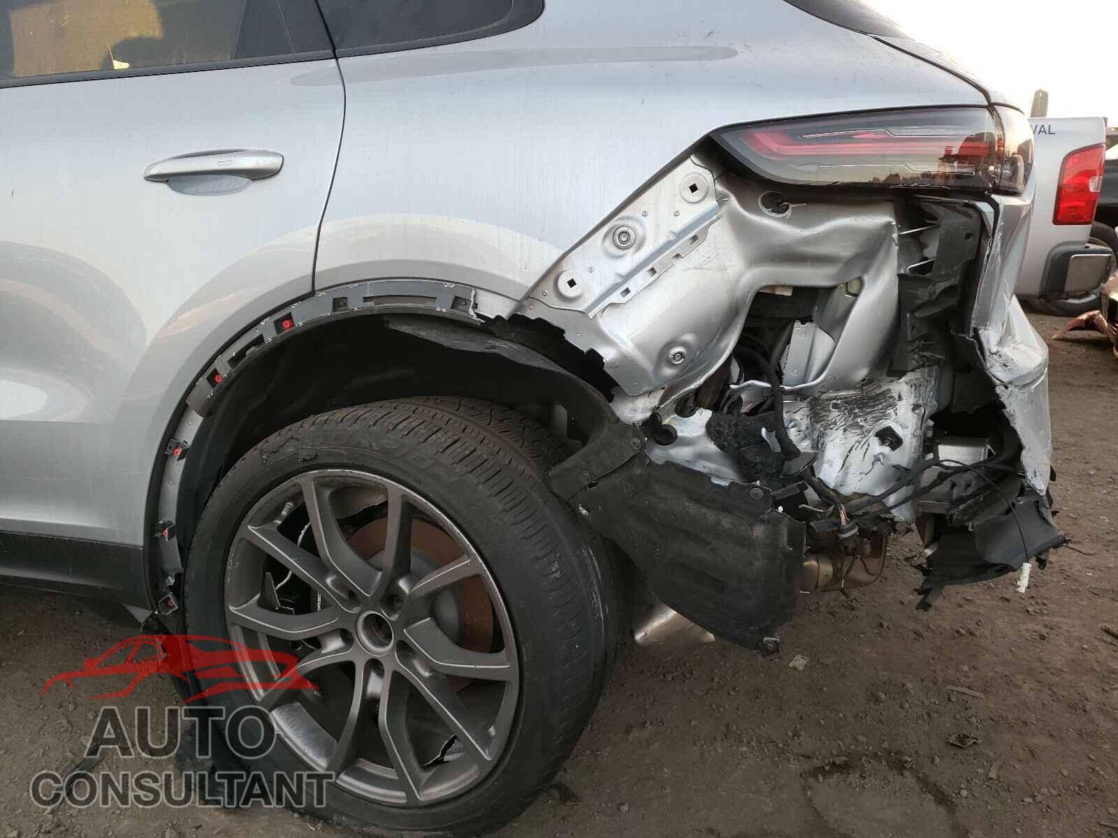 PORSCHE CAYENNE 2019 - WP1AA2AY5KDA12317