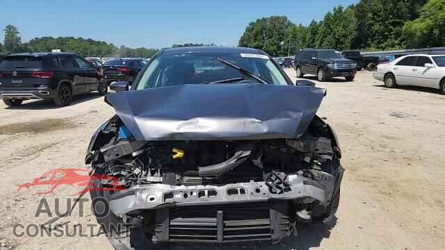 FORD FOCUS 2017 - 1FADP3M2XHL323174