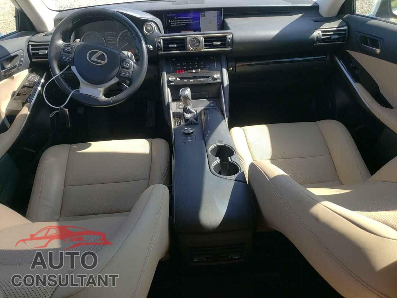 LEXUS IS 2018 - JTHBA1D23J5063801