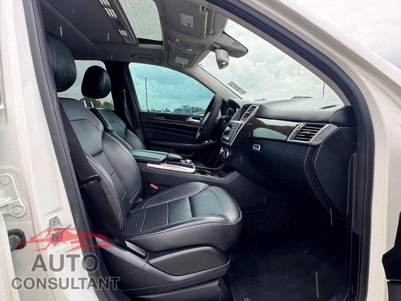 MERCEDES-BENZ M-CLASS 2015 - 4JGDA5HB0FA458220