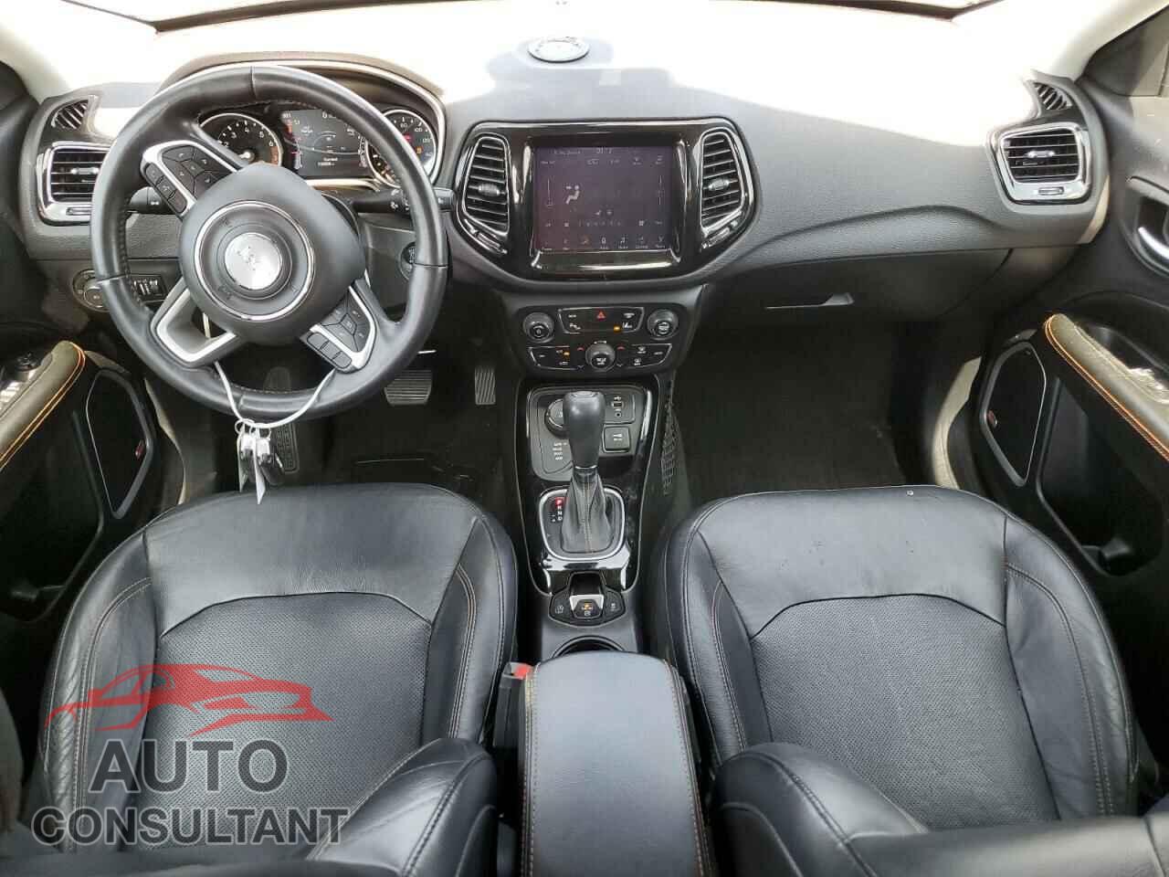 JEEP COMPASS 2017 - 3C4NJDCB4HT665554