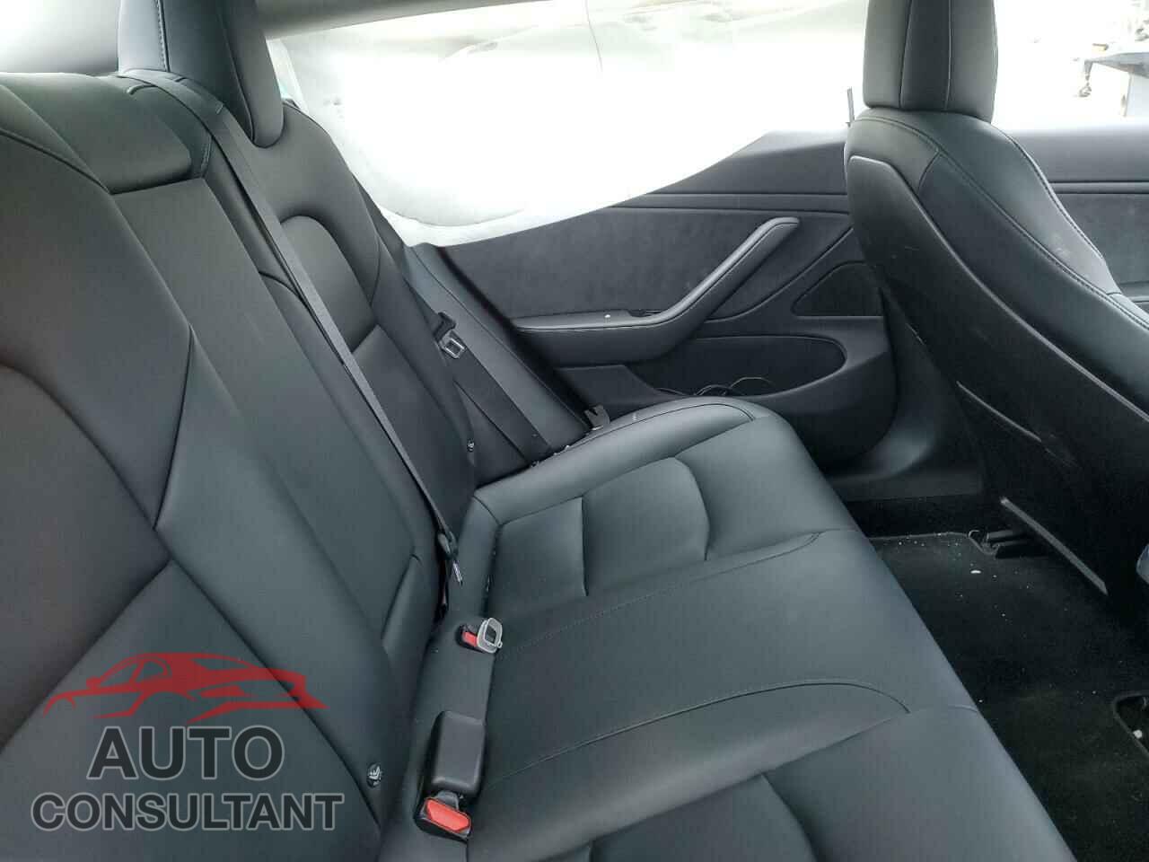 TESLA MODEL 3 2018 - 5YJ3E1EA4JF022155