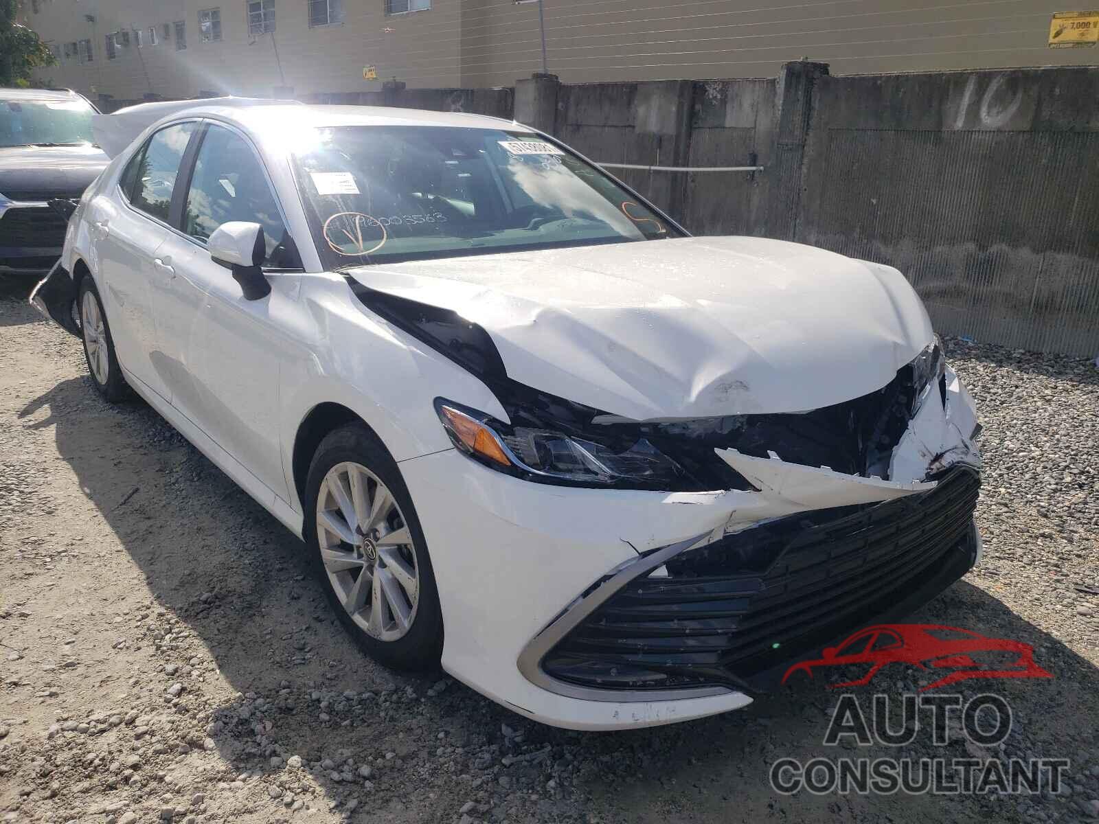 TOYOTA CAMRY 2021 - 4T1C11AK5MU439561