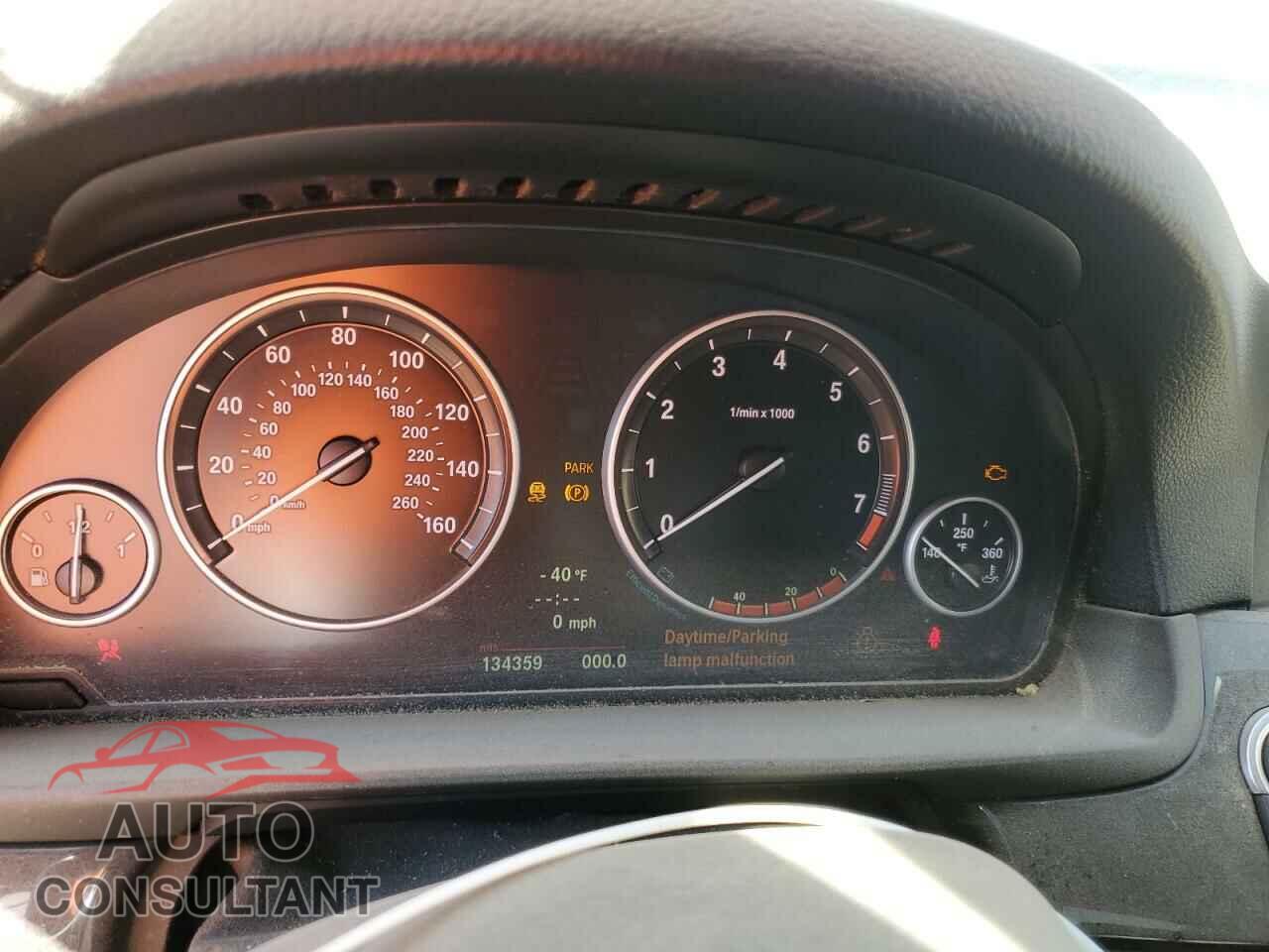 BMW 5 SERIES 2012 - WBAXG5C59CDX01502
