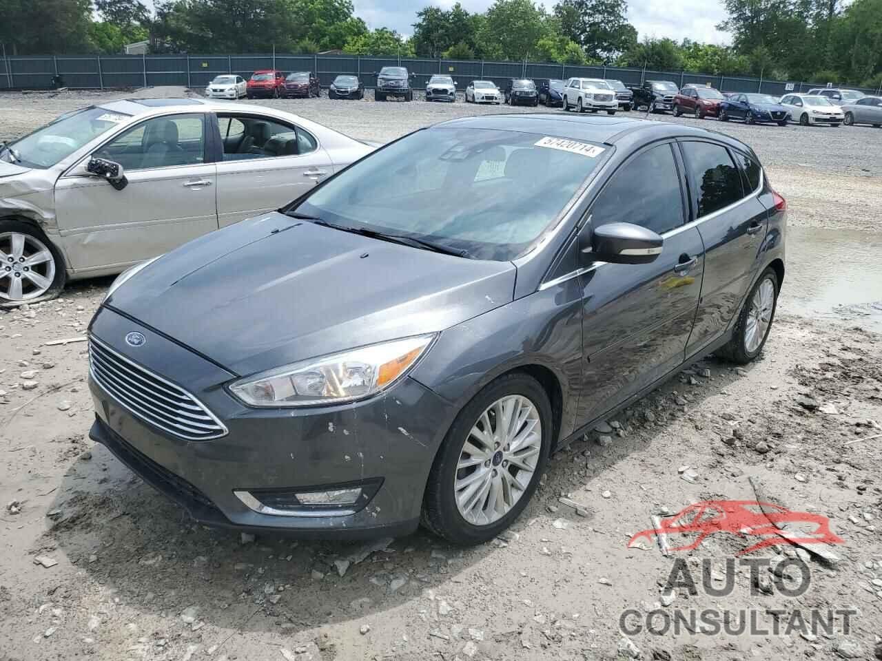 FORD FOCUS 2018 - 1FADP3N25JL232494