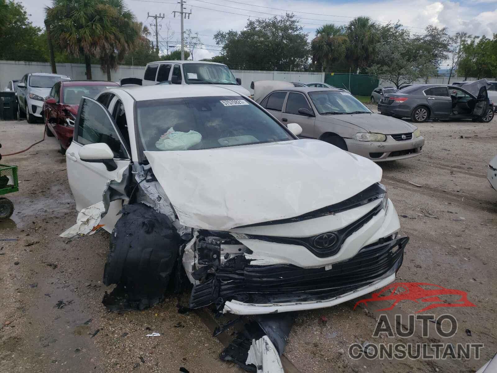 TOYOTA CAMRY 2018 - JTNB11HK5J3029605