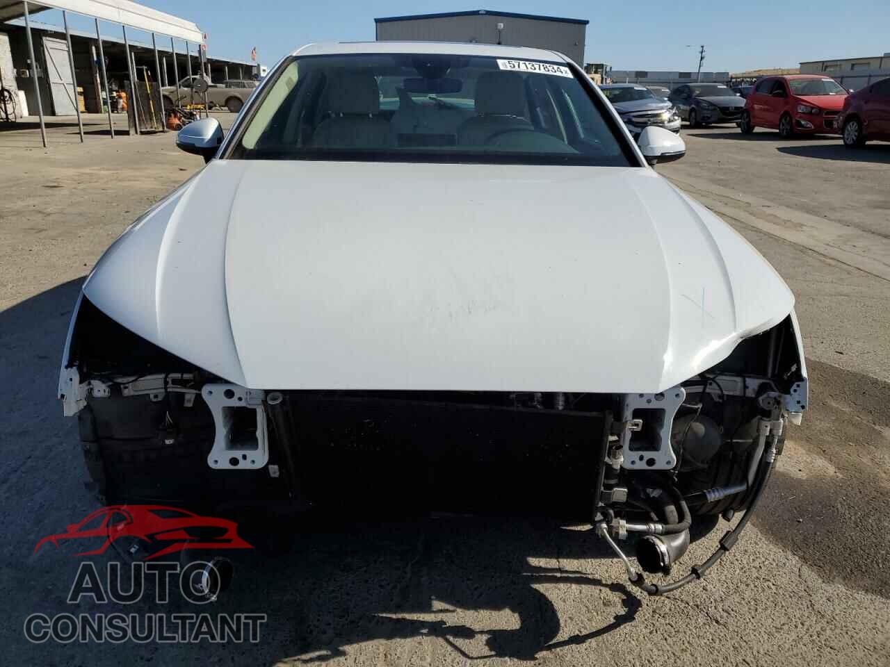 AUDI A4 2018 - WAUENAF43JA130953