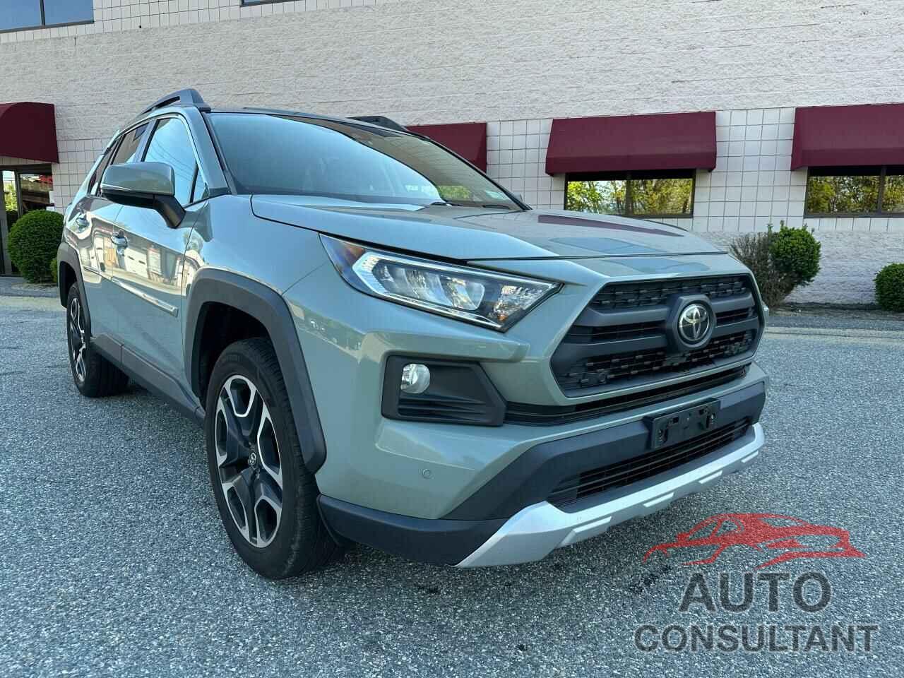 TOYOTA RAV4 2019 - 2T3J1RFV8KW041189