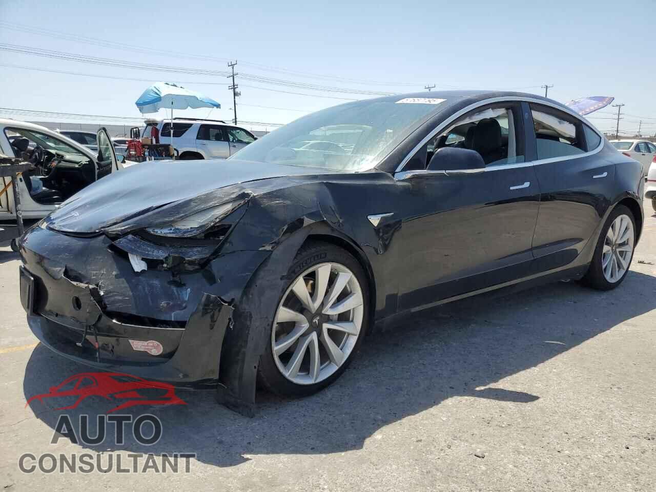 TESLA MODEL 3 2019 - 5YJ3E1EA8KF300377