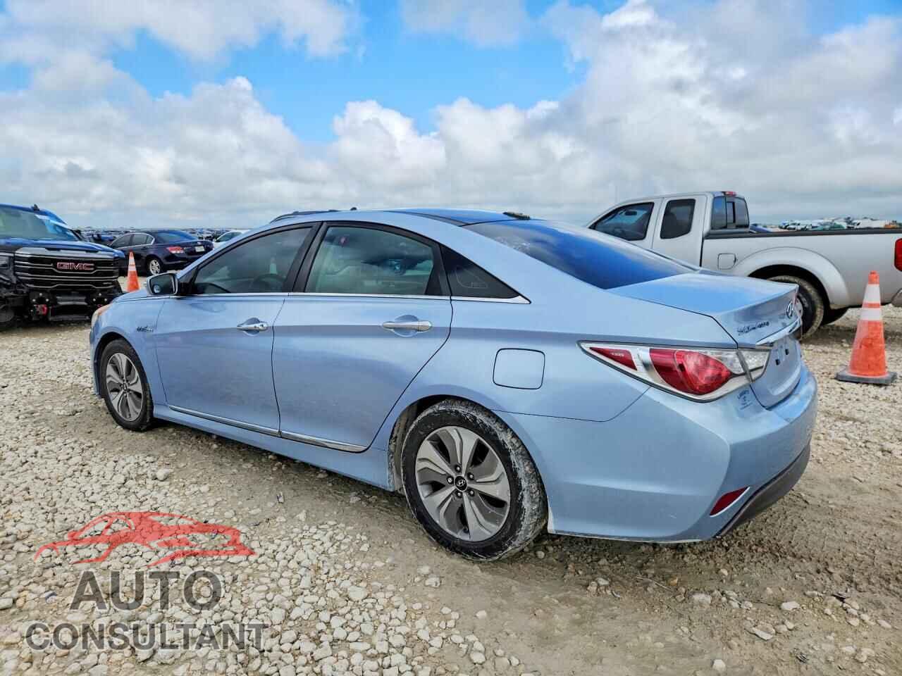 HYUNDAI SONATA 2015 - KMHEC4A48FA123307