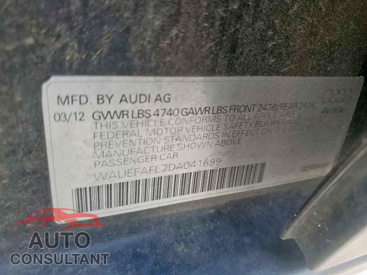 AUDI A4 2013 - WAUEFAFL7DA041699