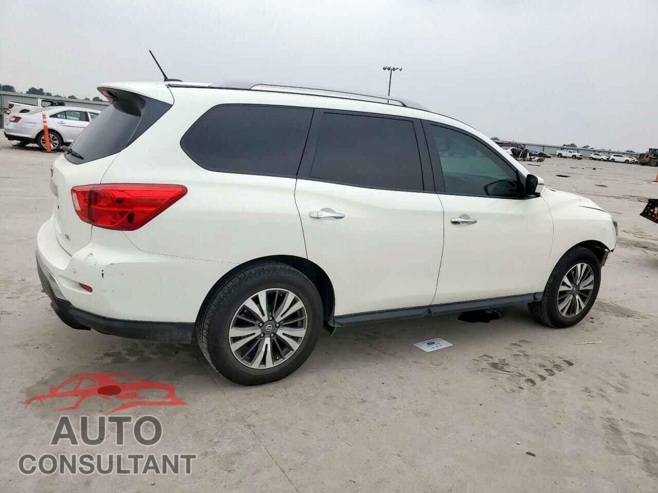 NISSAN PATHFINDER 2017 - 5N1DR2MN7HC635960