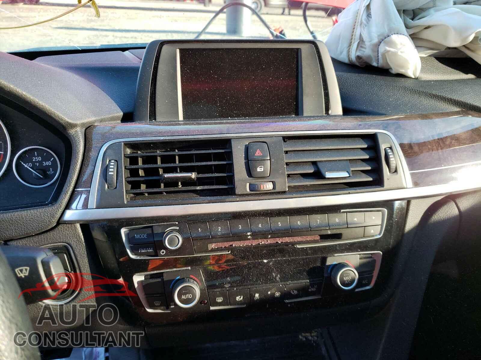 BMW 3 SERIES 2016 - WBA8E9G53GNU30528