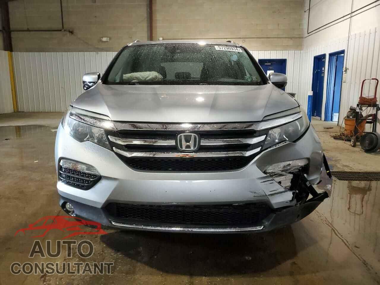 HONDA PILOT 2017 - 5FNYF6H90HB062339