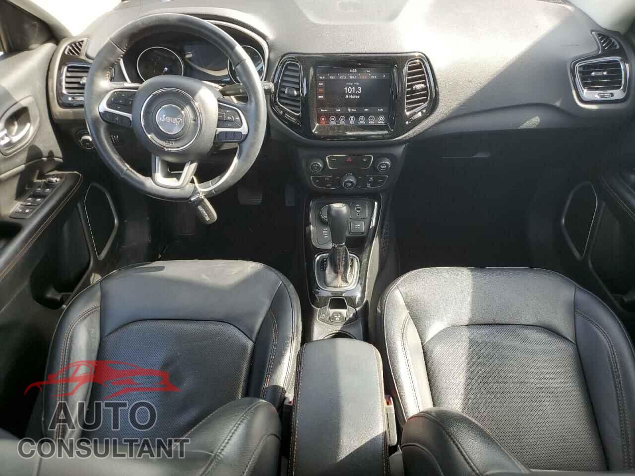 JEEP COMPASS 2019 - 3C4NJDCBXKT648328