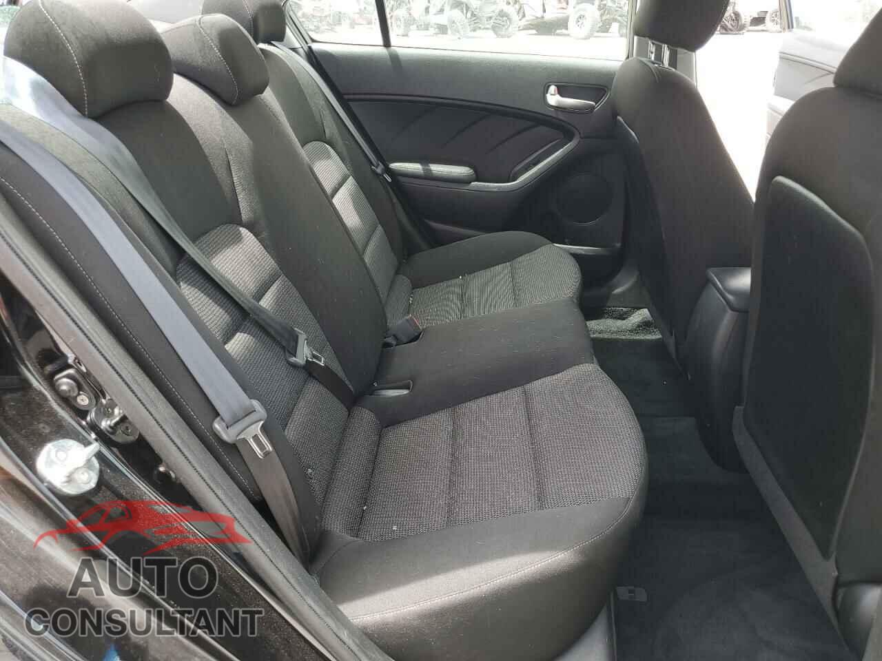 KIA FORTE 2017 - 3KPFK4A76HE052582